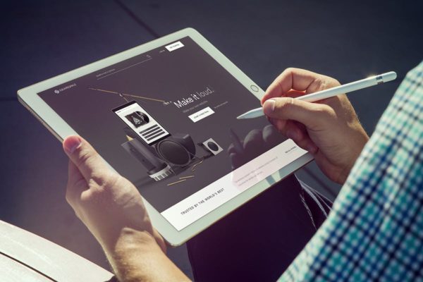 实物拍摄手持iPad Pro样机v6 iPad Pro Mockups v6