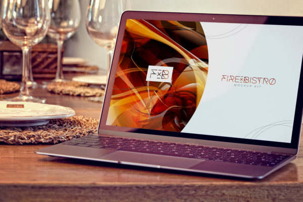 实景MacBook笔记本屏幕演示效果样机01 Macbook Mockup 01