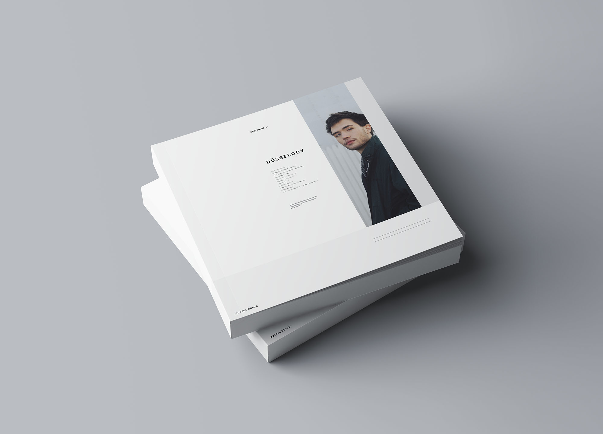 方形软封图书内页版式设计效果图样机素材库精选 Square Softcover Book Mockup插图(4)