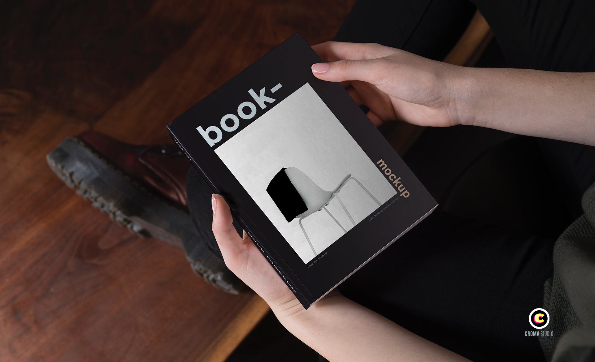 图书封面设计手持预览图样机模板01 Book Mockups vol01插图(4)