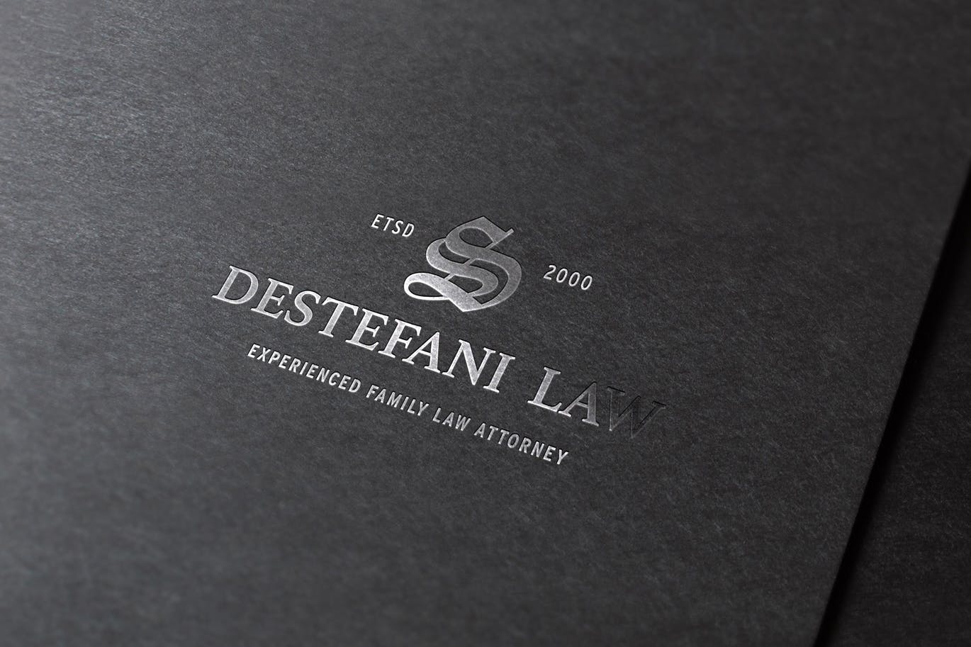 高端品牌Logo商标银箔烫印效果图素材库精选模板 Silver Foil Mockup插图