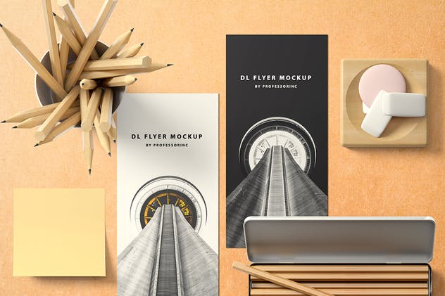 时尚高端品牌纵向DL传单样机套装2 Portrait DL Flyer Mockup – Set 2插图(1)