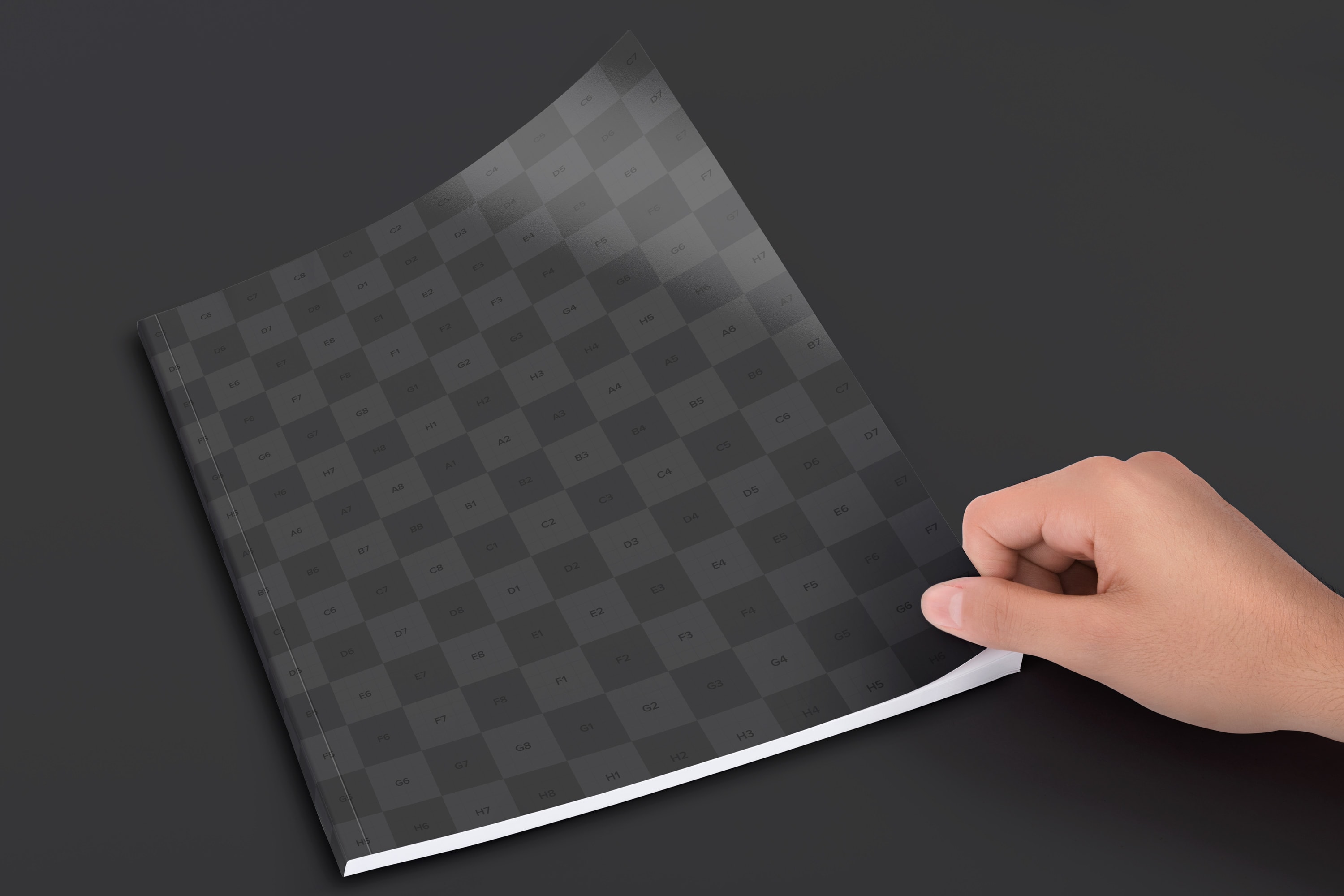 大型杂志封面设计图预览样机02 Large Magazine Cover Mockup 02插图(2)