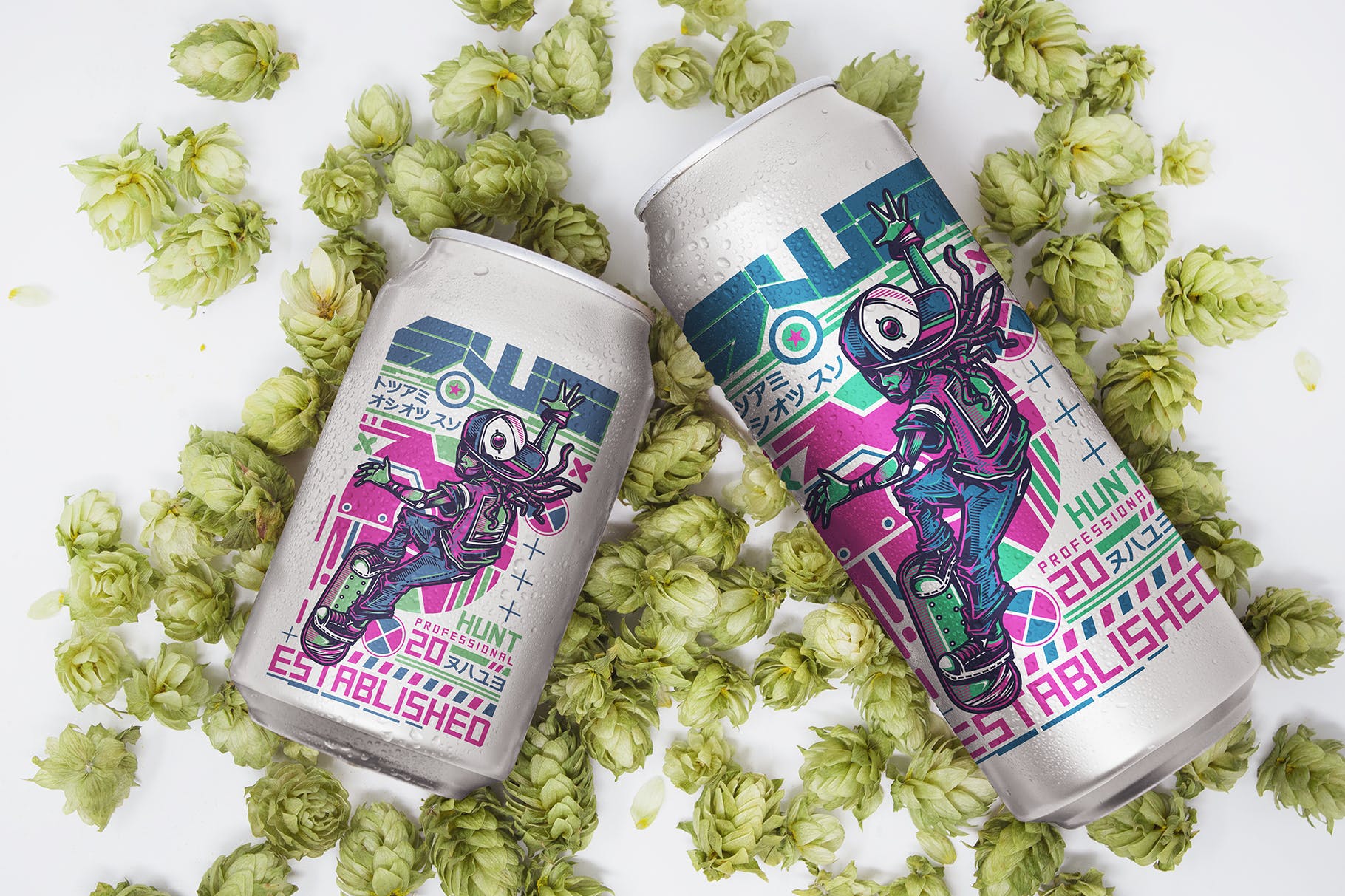 两种尺寸啤酒罐易拉罐外观设计图素材库精选 Beer Can Duo Mockup插图(2)