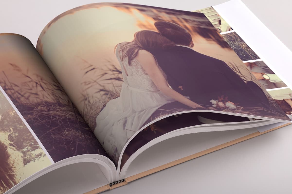 情人婚纱照画册模板 Love, Free InDesign Photo Album Template插图(6)