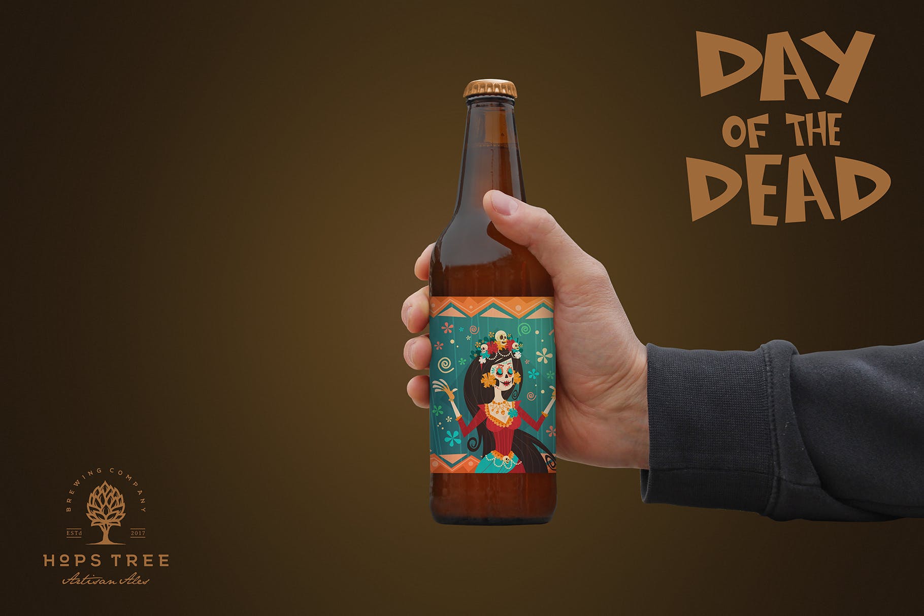 手拿50cl啤酒瓶玻璃瓶样机设计素材库精选 Clean Hand 50cl Beer Mockup插图(2)