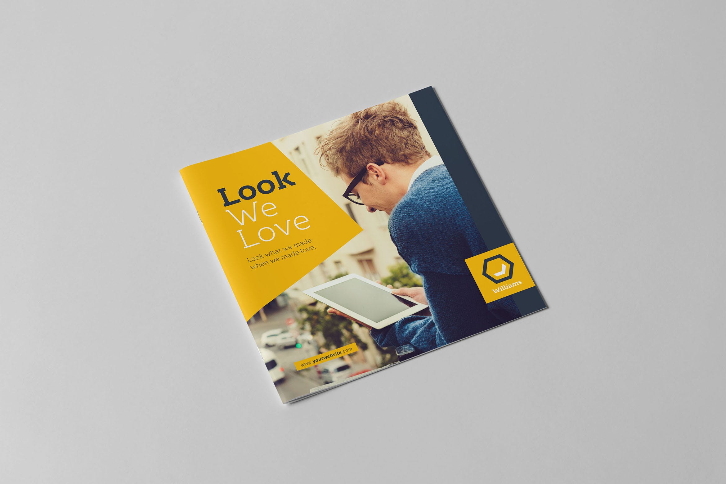 高端方形商业/企业宣传册设计模板 Williams Business Square Brochure插图