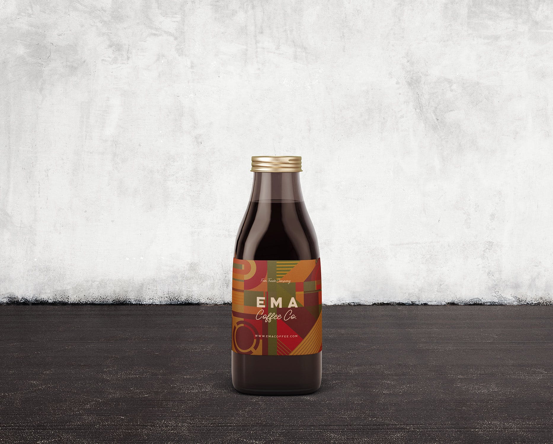 6个啤酒/咖啡/牛奶瓶外观设计素材库精选v3 6 Beer Coffee Milk Bottles Mockups 3插图(5)