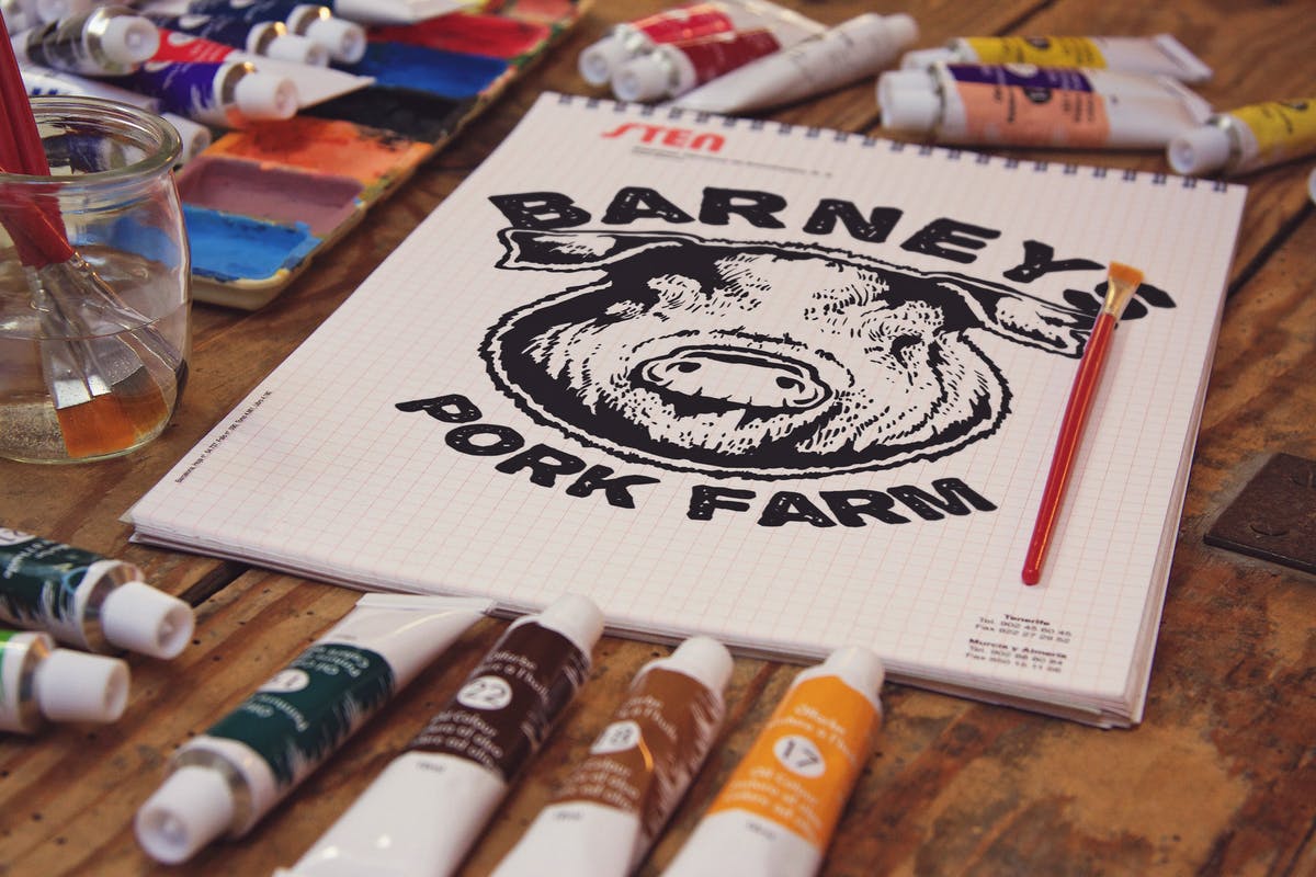 画室创作场景网格笔记本样机模板v2 Grid Paper Notebook View插图