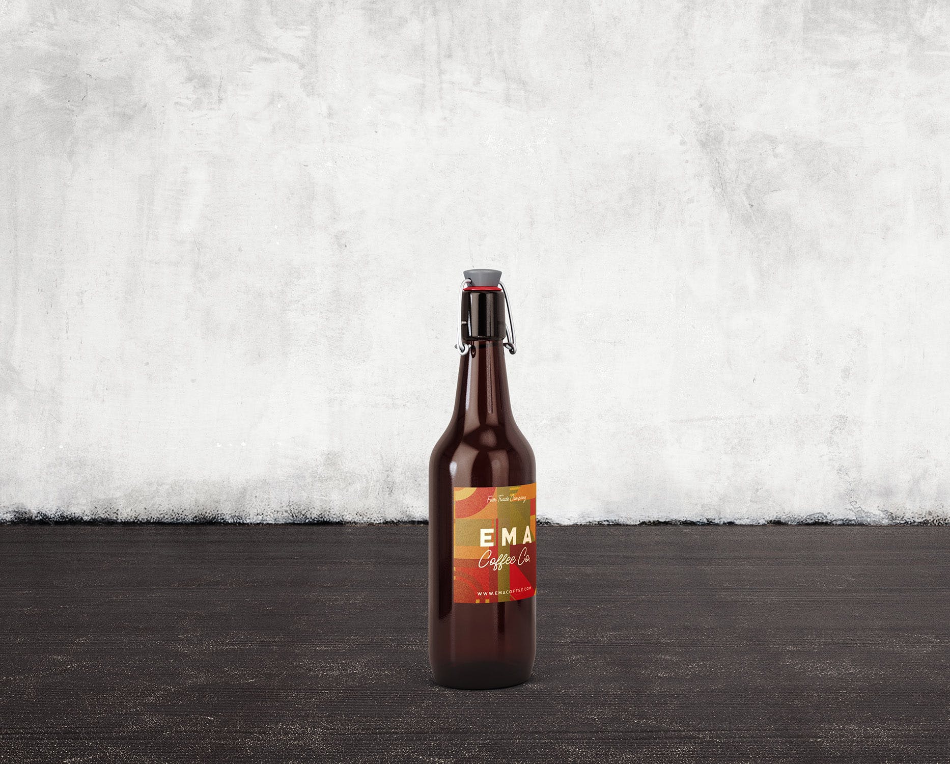 6个啤酒/咖啡/牛奶瓶外观设计素材库精选v2 6 Beer Coffee Milk Bottles Mockups 2插图(4)