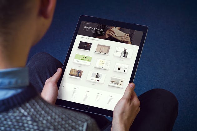 手持iPad Pro平板电脑样机v1 iPad Pro Mockups v1插图(1)