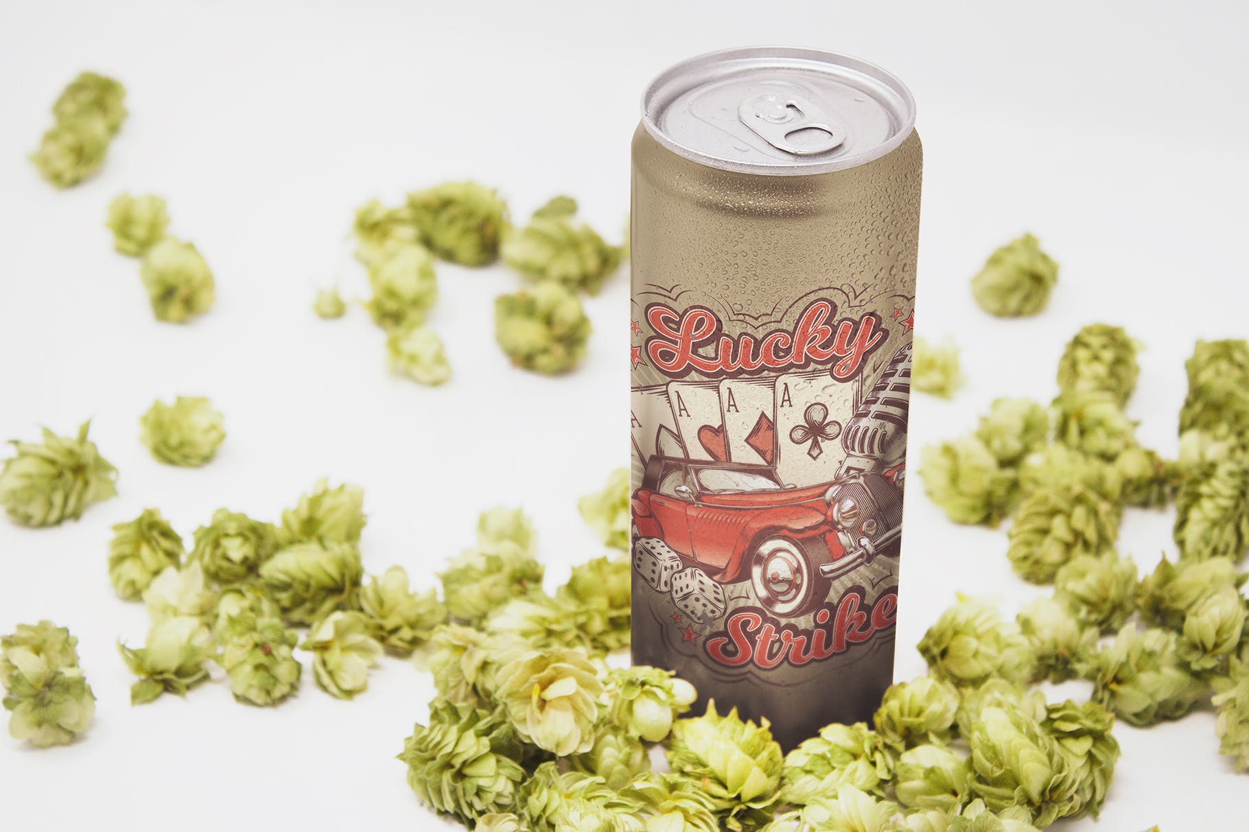 16盎司啤酒易拉罐外观设计透视图素材库精选 Perspective 16oz Beer Can Mockup插图(2)