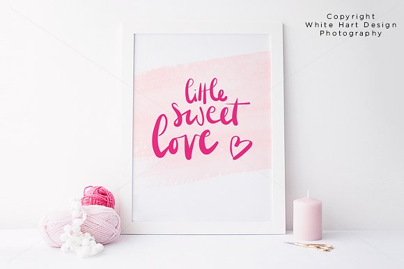 粉色少女小清新白色木质画框样机模板 Styled frame mock up – PSD + Jpeg插图(1)