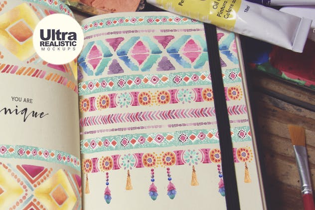 水彩画创作画室场景袖珍笔记本样机模板v5 Pocket Notebook Vertical Zoom插图(3)