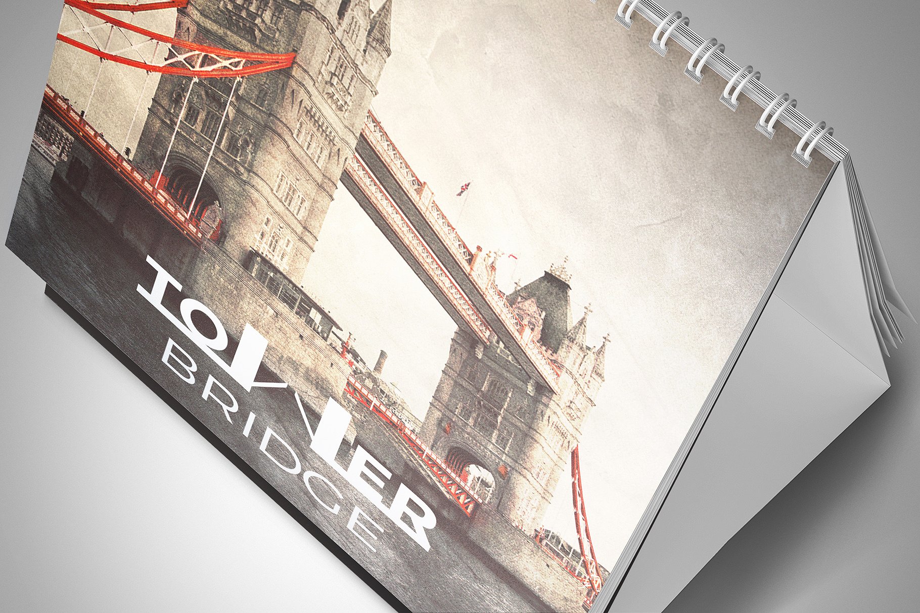 桌面日历封面设计展示样机 Table Calendar Mockups v.1插图(3)