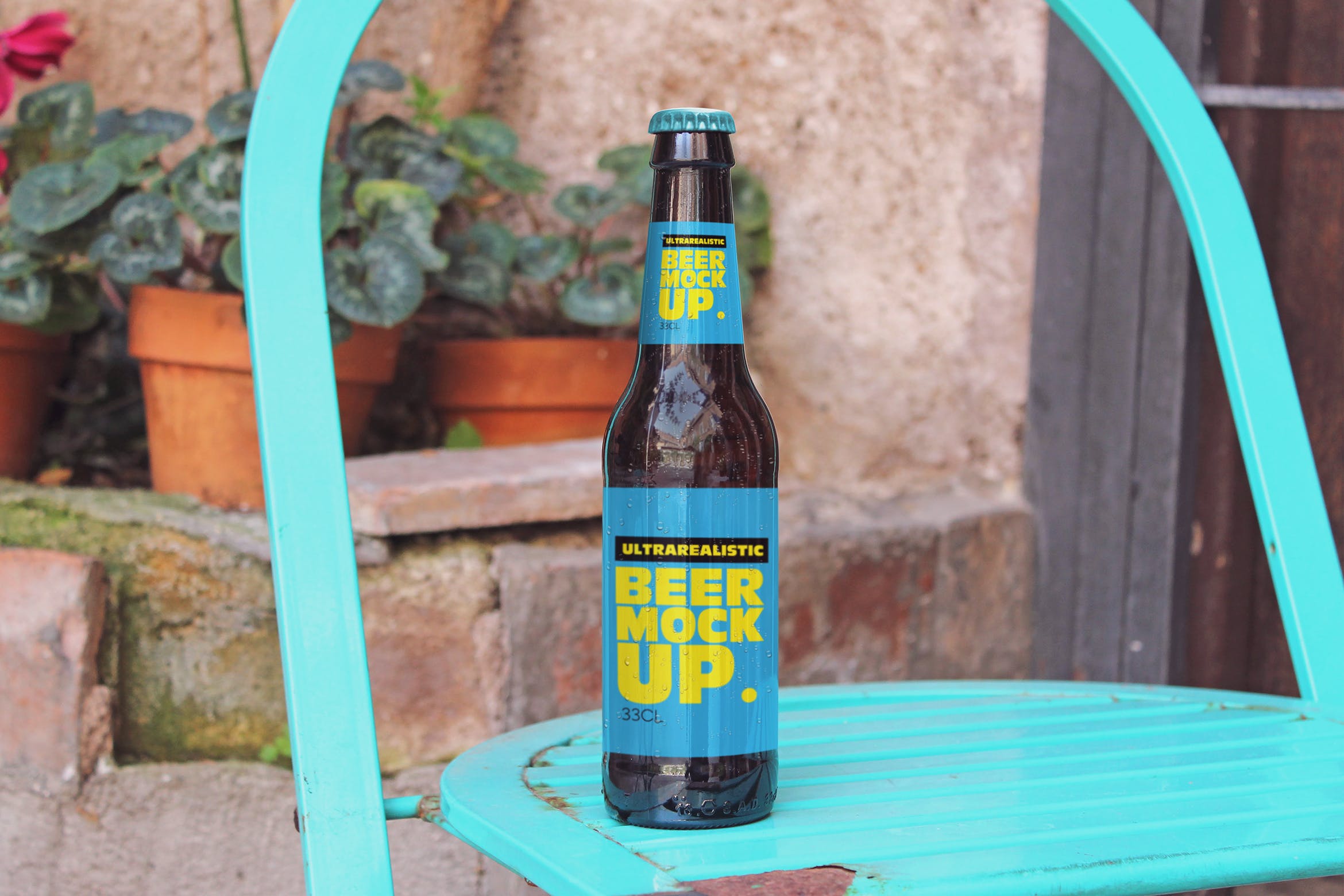 啤酒瓶品牌贴纸设计样机模板 Chair Beer Mockup插图