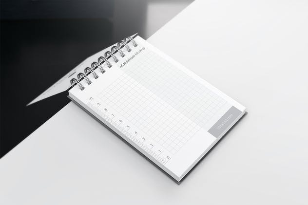 A6活页笔记本/记事本样机 A6 Spiral Notebook Mockups插图(1)