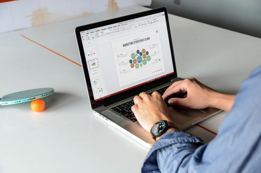 PPT创作者必藏精品 42 Free Slides for Powerpoint / Keynote and Google Slides插图(1)