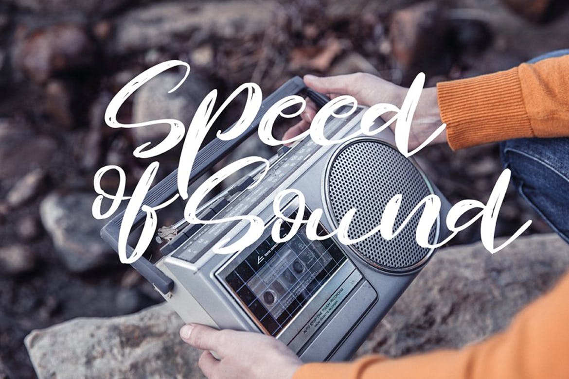 创意英文笔刷书法设计字体下载 Revolution Brush插图(3)