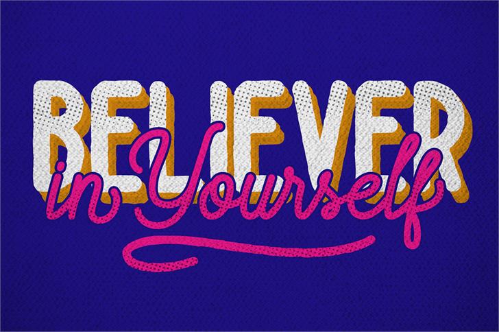 Majestic Romance font插图2