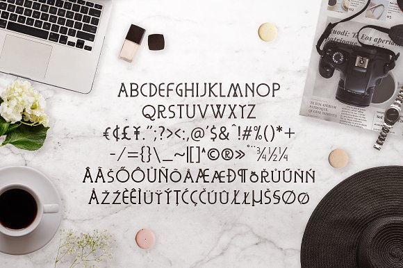 Corlombus Font插图1