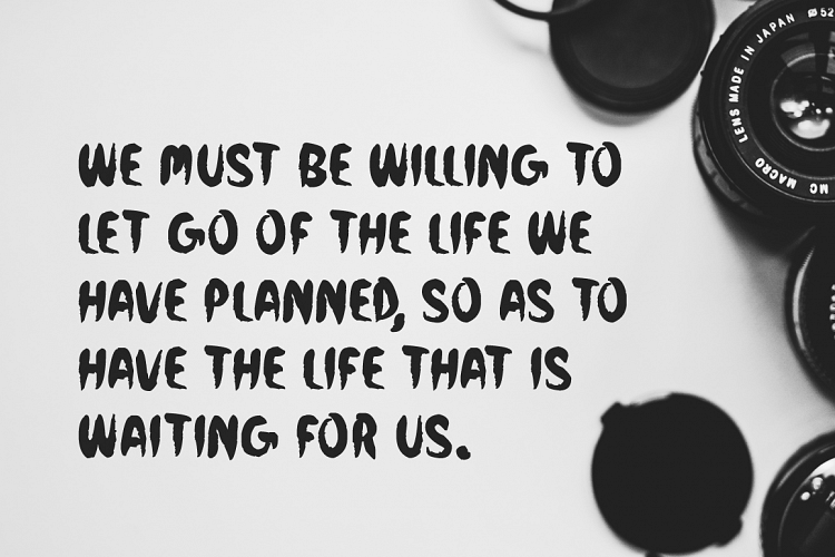 Modifier Regular Font插图1