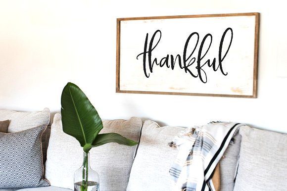 Magnolia Merchant Font Family插图2